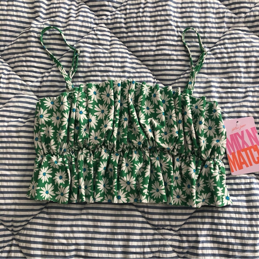Kortni Jeane Medium Green Daisy Oversized Ruffle Top